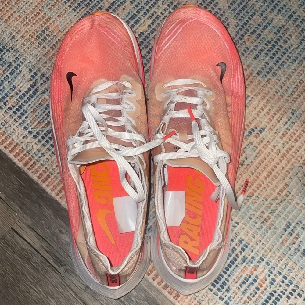 Nike Wmns Zoom Fly SP 'Varsity Red' size 10.5